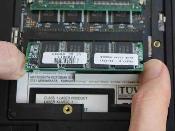 IBM ThinkPad 600E RAM Replacement: crwdns2935265:06crwdnd2935265:03crwdnd2935265:03crwdne2935265:0
