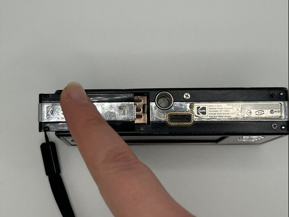 Kodak EasyShare V570 Battery Replacement: crwdns2935265:05crwdnd2935265:02crwdnd2935265:03crwdne2935265:0