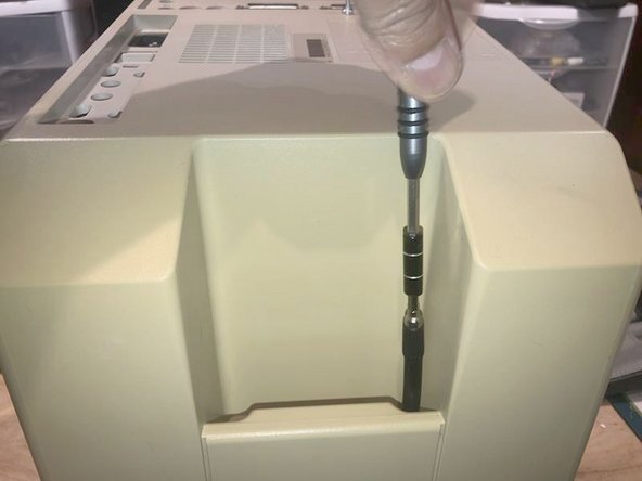 Macintosh Classic II Logic Board Removal: crwdns2935265:03crwdnd2935265:03crwdnd2935265:03crwdne2935265:0