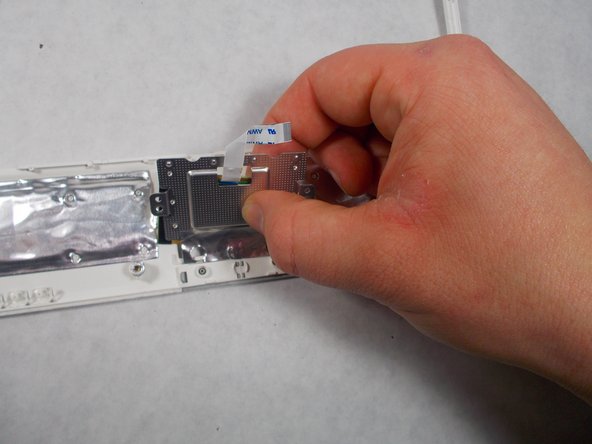 ASUS EEE PC701SD-WHI004X Touchpad and/or Mouse Button Replacement: crwdns2935265:09crwdnd2935265:02crwdnd2935265:03crwdne2935265:0