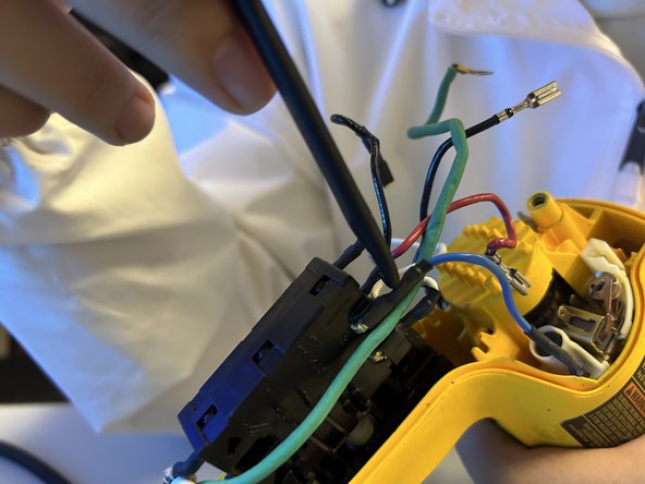 DeWalt DW235G Drill Power Cord Replacement: crwdns2935265:03crwdnd2935265:02crwdnd2935265:02crwdne2935265:0