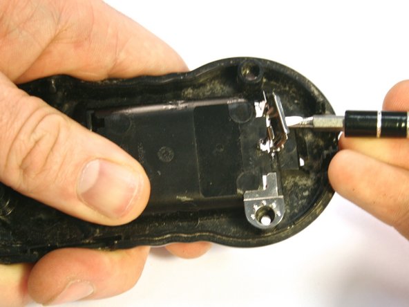 Motorola Talkabout FV700R Battery Terminals Replacement: crwdns2935265:010crwdnd2935265:02crwdnd2935265:03crwdne2935265:0