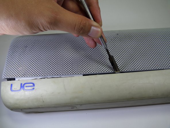 Logitech UE Boombox Speaker Grille Replacement: crwdns2935265:010crwdnd2935265:02crwdnd2935265:02crwdne2935265:0