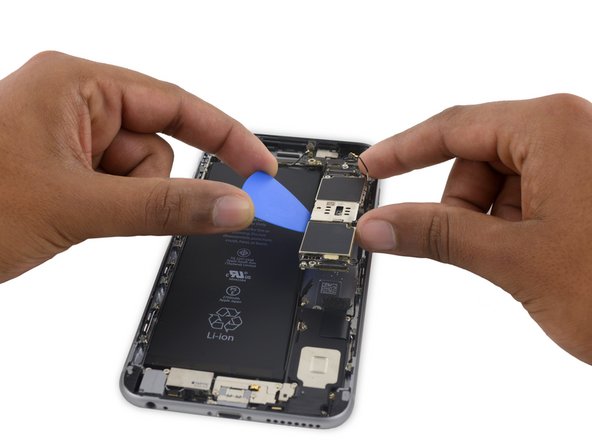 iPhone 6s Plus Rear Case Replacement: crwdns2935265:049crwdnd2935265:03crwdnd2935265:03crwdne2935265:0