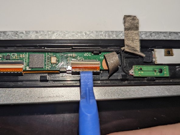 ASUS VivoBook S400C LCD / Touch Screen Assembly Replacement, Dismount the Touchscreen Controller Board: crwdns2935265:022crwdnd2935265:03crwdnd2935265:03crwdne2935265:0