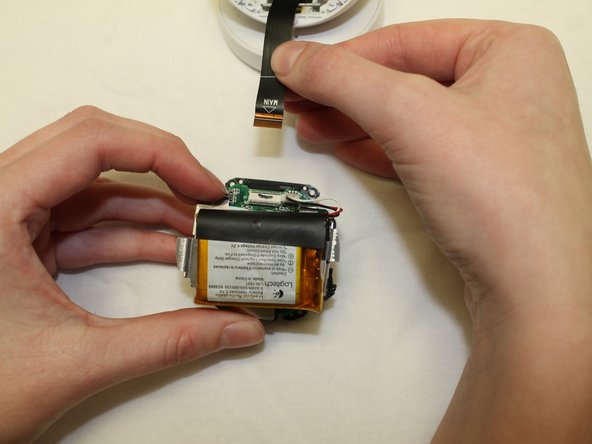 Logitech Circle Speaker Replacement: crwdns2935265:06crwdnd2935265:02crwdnd2935265:02crwdne2935265:0