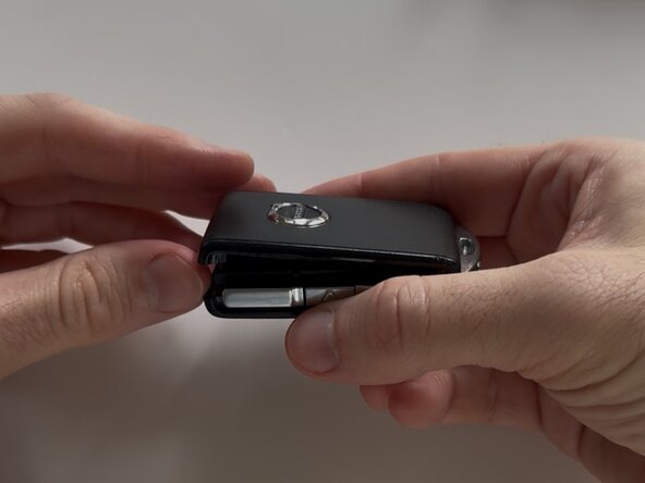 2019 Volvo S60 Key Fob Battery Replacement, Key Fob Battery: step 1, image 3 of 3