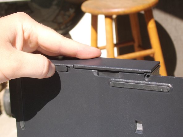 Disassembling the Compaq Armada 7800: crwdns2935265:09crwdnd2935265:03crwdnd2935265:03crwdne2935265:0