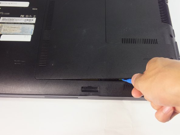 Samsung RC512 Optic Drive Replacement, Back Panel: crwdns2935265:03crwdnd2935265:02crwdnd2935265:03crwdne2935265:0