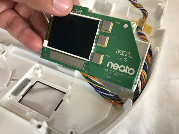 Neato Botvac D75 LCD Screen Replacement: crwdns2935265:013crwdnd2935265:03crwdnd2935265:03crwdne2935265:0