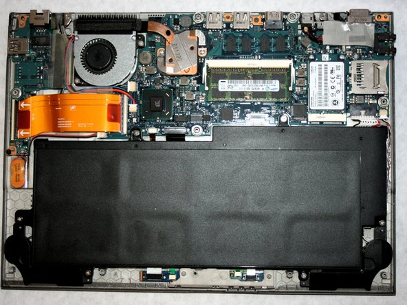 Portege Z830-S8302 Internal Cooling Fan Replacement: crwdns2935265:04crwdnd2935265:02crwdnd2935265:02crwdne2935265:0