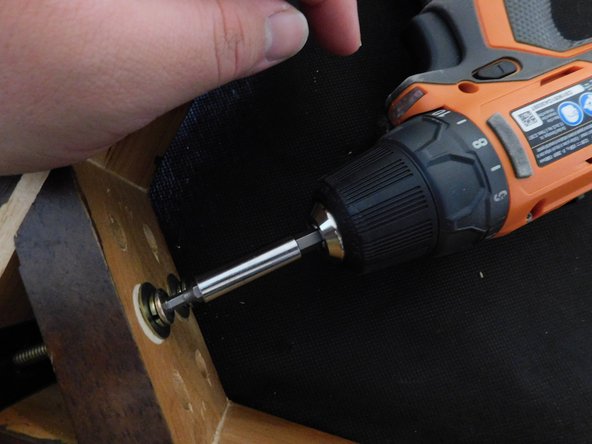 How to Fix a Wobbly Chair: crwdns2935265:05crwdnd2935265:02crwdnd2935265:03crwdne2935265:0