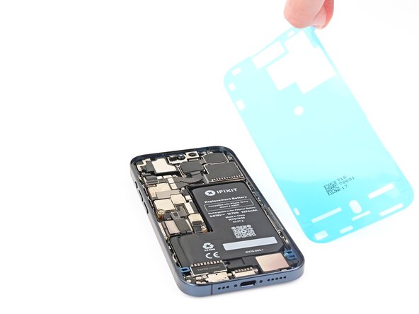 iPhone 15 Pro Front Camera Assembly Replacement, Remove the top liner: étape 47, image 2 de 2