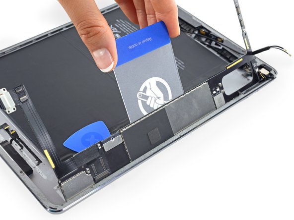 iPad Air 2 Wi-Fi Logic Board Replacement: crwdns2935265:064crwdnd2935265:02crwdnd2935265:02crwdne2935265:0