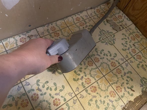 Frigidaire FCRE3052A Oven Light Replacement: crwdns2935265:05crwdnd2935265:02crwdnd2935265:03crwdne2935265:0