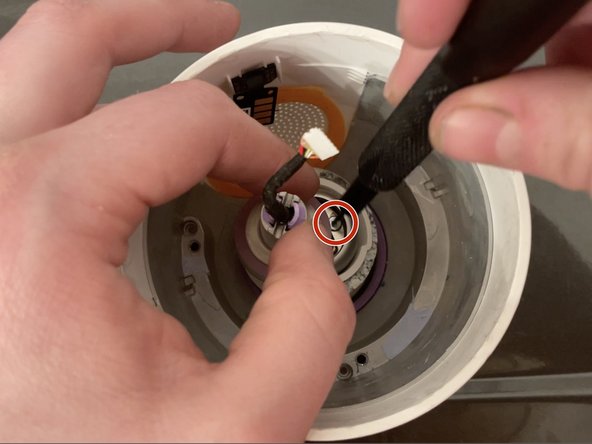 Nest IQ Outdoor Camera Module Disassembly, Remove Power Board Screws: 手順 15、 3の画像 2