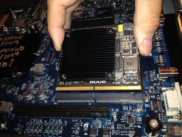 Replace Apple Xserve 2009 Motherboard and fans: crwdns2935265:013crwdnd2935265:02crwdnd2935265:02crwdne2935265:0