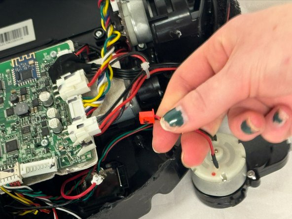 Hoover Rogue 970 Wall Brush Motor Replacement: crwdns2935265:015crwdnd2935265:03crwdnd2935265:03crwdne2935265:0