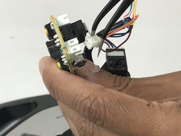 Logitech Extreme 3D Pro Top button circuit board Replacement: crwdns2935265:06crwdnd2935265:02crwdnd2935265:02crwdne2935265:0