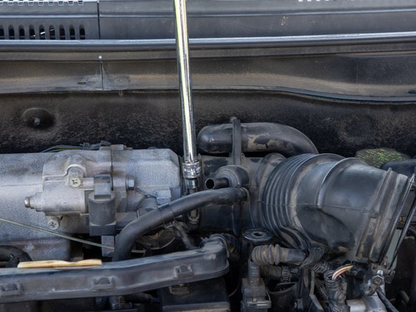 2006 Kia Rio Engine Valve Cover Gasket Replacement: crwdns2935265:010crwdnd2935265:02crwdnd2935265:03crwdne2935265:0