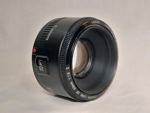 Canon EF 50mm f/1.8 II