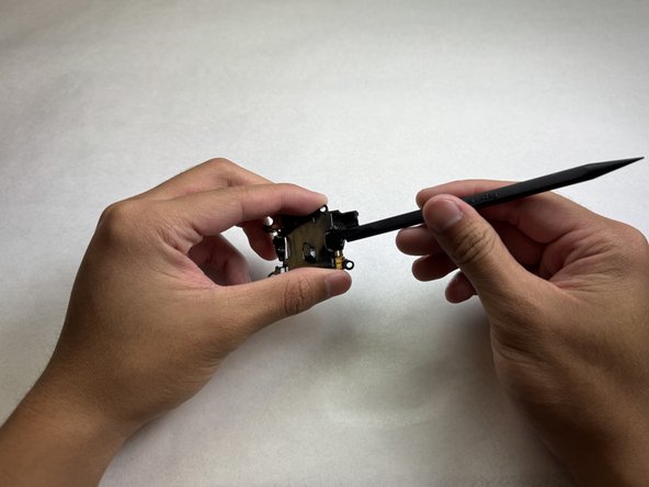 Samsung Galaxy Buds Plus Case Battery Replacement: crwdns2935265:011crwdnd2935265:02crwdnd2935265:02crwdne2935265:0