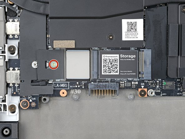 Framework Laptop 16" SSD Replacement, Remove the SSD: Schritt 15, Bild 3 von 3