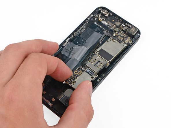 Замена задней части корпуса iPhone 5: crwdns2935265:028crwdnd2935265:01crwdnd2935265:03crwdne2935265:0