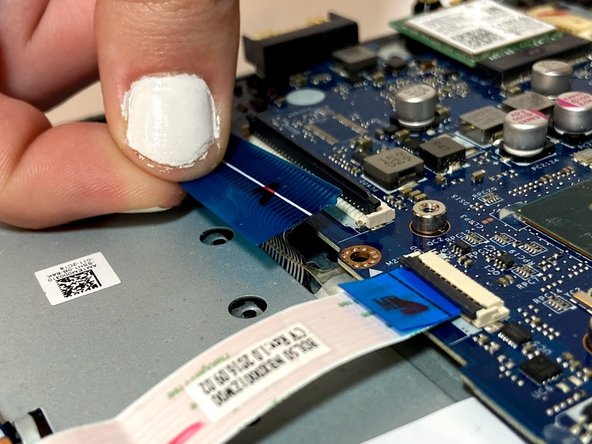 HP 15-ay114cy Motherboard Replacement, Remove the Wired Connections: crwdns2935265:012crwdnd2935265:03crwdnd2935265:03crwdne2935265:0