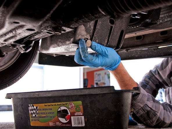 1984-1991 BMW 3 Series Oil Change (Straight 6 Models): crwdns2935265:06crwdnd2935265:02crwdnd2935265:03crwdne2935265:0