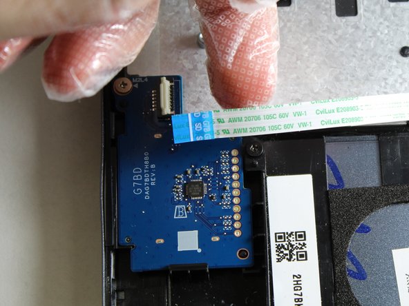 HP Pavilion 15-ca2073cl SD Card Reader Replacement, SD Card Reader: crwdns2935265:04crwdnd2935265:03crwdnd2935265:03crwdne2935265:0