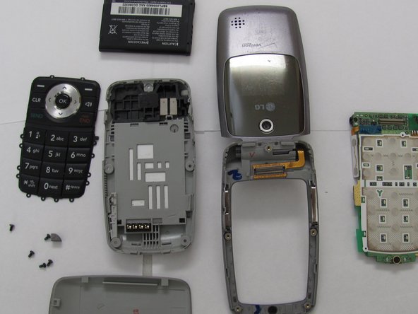 LG VX5400 Phone Casing Replacement: crwdns2935265:07crwdnd2935265:02crwdnd2935265:02crwdne2935265:0