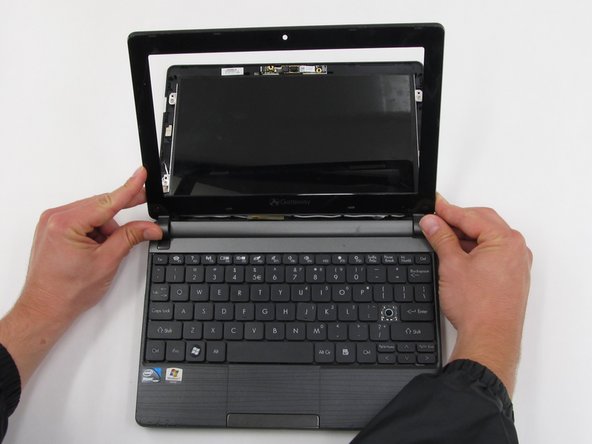 Gateway LT4004u Screen Replacement: crwdns2935265:03crwdnd2935265:02crwdnd2935265:03crwdne2935265:0