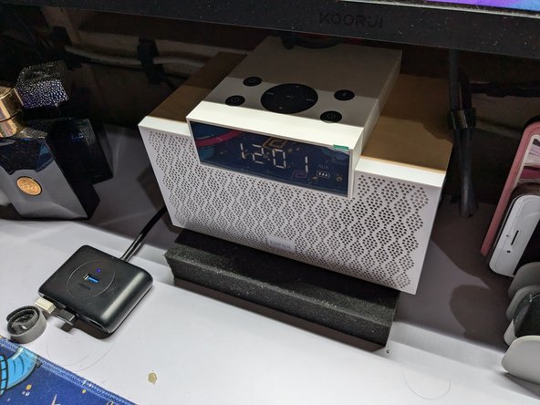 Edifier MP260 Battery Removal, Reassemble the Speaker: crwdns2935265:06crwdnd2935265:03crwdnd2935265:03crwdne2935265:0