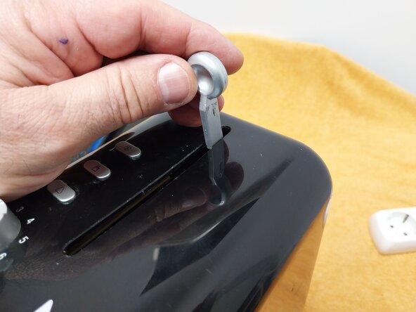 Guide 7: Mandine MT 8616-16 Toaster Machine Assembly.: step 2, image 1 of 2