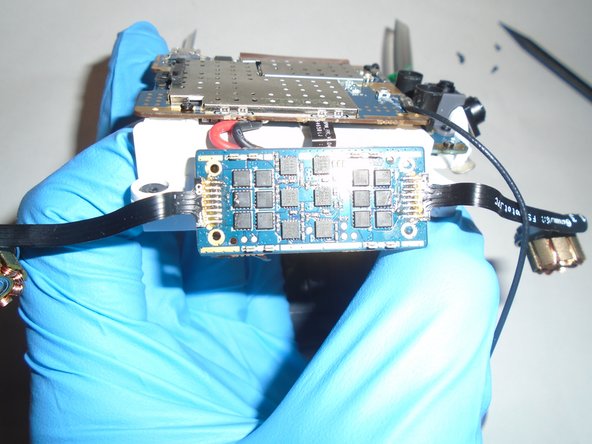 AEE Mach 1 Camera Replacement: passo 7, immagine 2 di 2