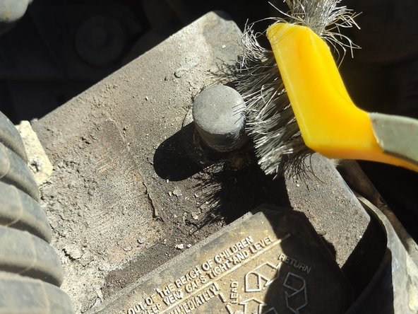 How to Clean Your Car Battery Terminals: crwdns2935265:03crwdnd2935265:03crwdnd2935265:03crwdne2935265:0