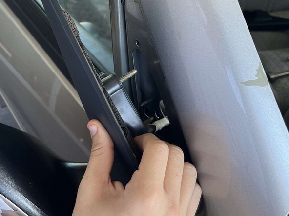 2006 Toyota Tundra Side Mirror Replacement: crwdns2935265:04crwdnd2935265:02crwdnd2935265:02crwdne2935265:0