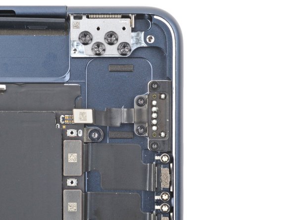 MacBook Air 15" 2023 MagSafe Port Replacement, Unfasten the MagSafe port: crwdns2935265:021crwdnd2935265:02crwdnd2935265:02crwdne2935265:0