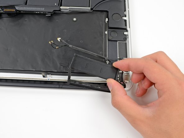 MacBook Pro 15" Retina Display Mid 2012 Upper Case Assembly Replacement, Upper Case Assembly: crwdns2935265:036crwdnd2935265:03crwdnd2935265:03crwdne2935265:0