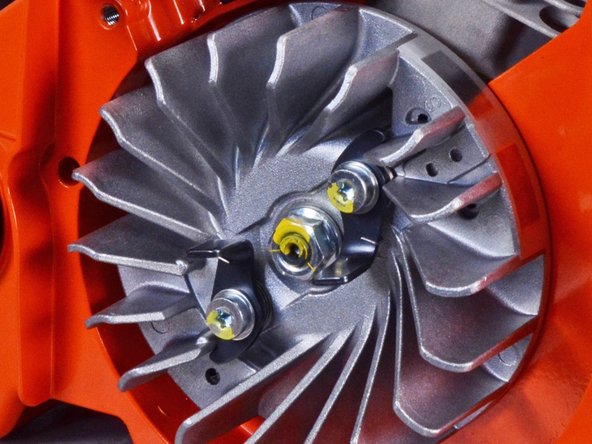 Echo Chain Saw CS590 2019 Ignition Assembly Replacement, Remove the flange nut: crwdns2935265:022crwdnd2935265:02crwdnd2935265:02crwdne2935265:0