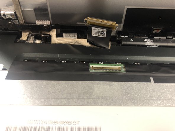 Dell Inspiron 15-7548 Display Replacement, Disconnect LCD cable: crwdns2935265:08crwdnd2935265:02crwdnd2935265:02crwdne2935265:0