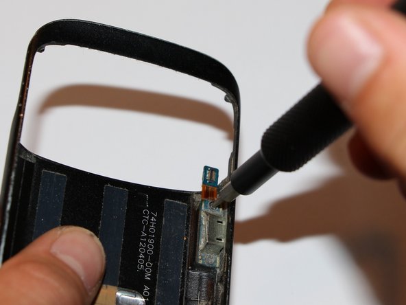 HTC Desire S Disassembly: step 9, image 2 of 3