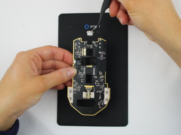 Alienware AW610M USB-C Charging Port Replacement, USB-C Charging Port: step 10, image 3 of 3