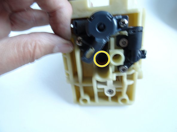 DeLonghi ETAM oberen Brühkolben revidieren, Oberen Brühkolben revidieren: crwdns2935265:020crwdnd2935265:02crwdnd2935265:02crwdne2935265:0