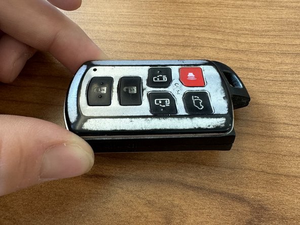 2020 Toyota Sienna Key Fob Battery Replacement: crwdns2935265:04crwdnd2935265:02crwdnd2935265:02crwdne2935265:0