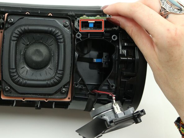 Sony SRS-XG300 Button Board Replacement: crwdns2935265:06crwdnd2935265:02crwdnd2935265:02crwdne2935265:0