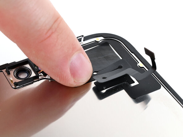 iPhone 16 Screen Replacement, Press the ambient light sensor: crwdns2935265:027crwdnd2935265:02crwdnd2935265:03crwdne2935265:0