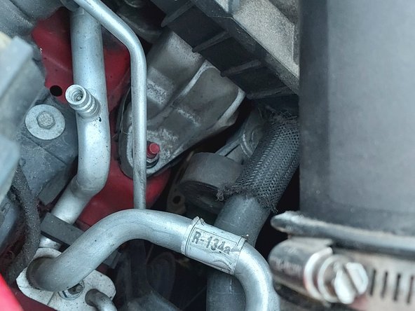 Chevrolet Sonic 2011-2016 A/C-koelmiddel bijvullen: stap 7, afbeelding 2 van 2