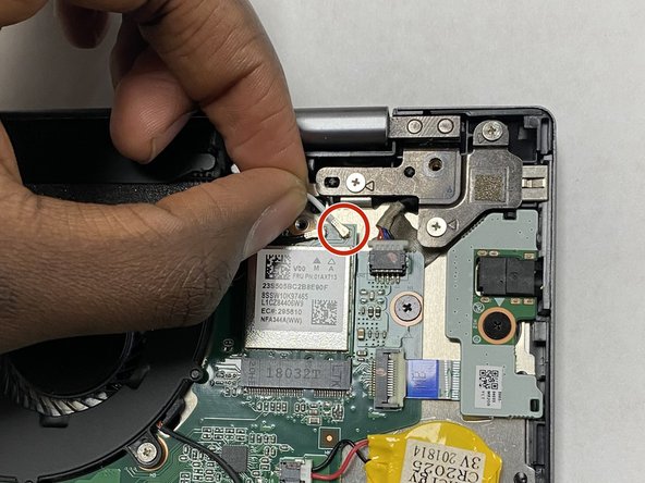 Lenovo Yoga 720-12IKB Wireless LAN Card Replacement: crwdns2935265:07crwdnd2935265:02crwdnd2935265:02crwdne2935265:0